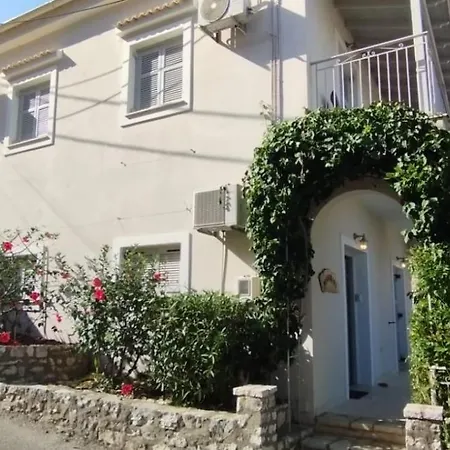 Mandraki House Upper, 100m From Kaminaki * Katavolos